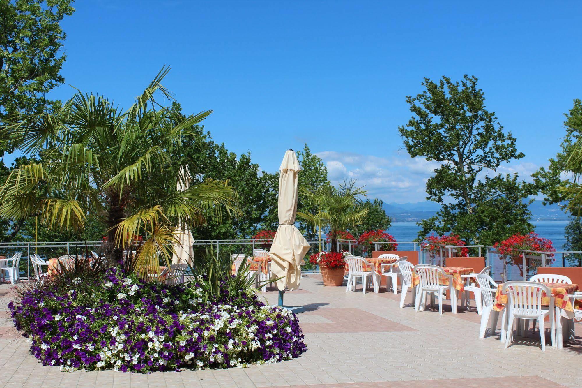 Happy Camp Mobile Homes In Camping Cisano San Vito Bardolino Exterior photo