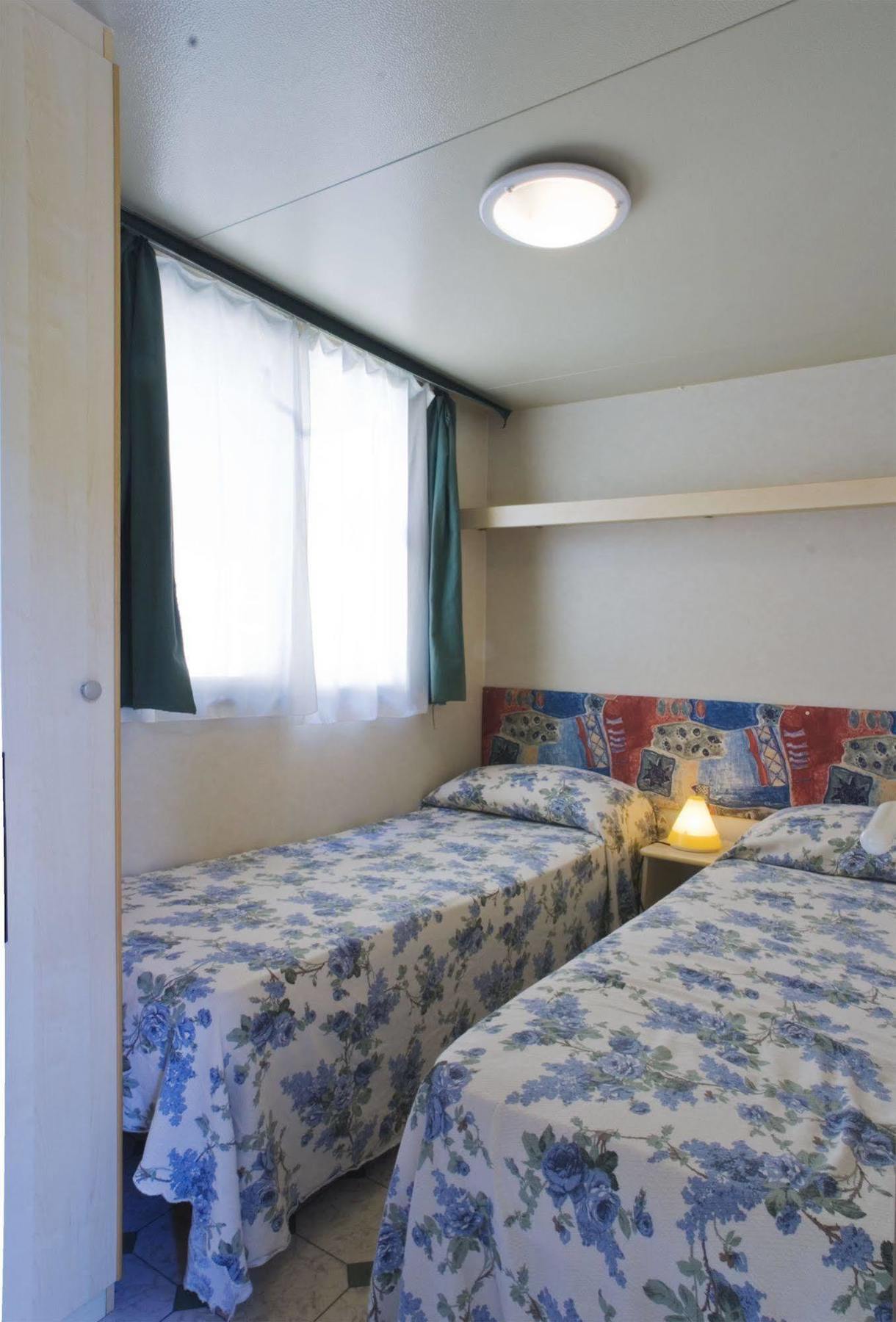 Happy Camp Mobile Homes In Camping Cisano San Vito Bardolino Exterior photo