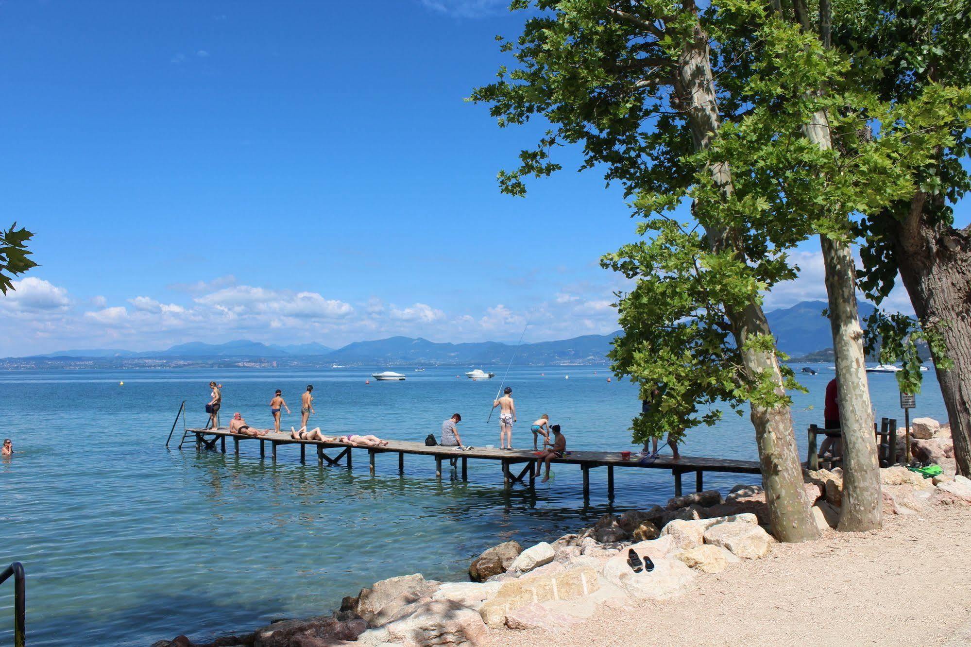 Happy Camp Mobile Homes In Camping Cisano San Vito Bardolino Exterior photo