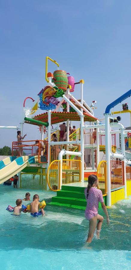 Happy Camp Mobile Homes In Camping Cisano San Vito Bardolino Exterior photo